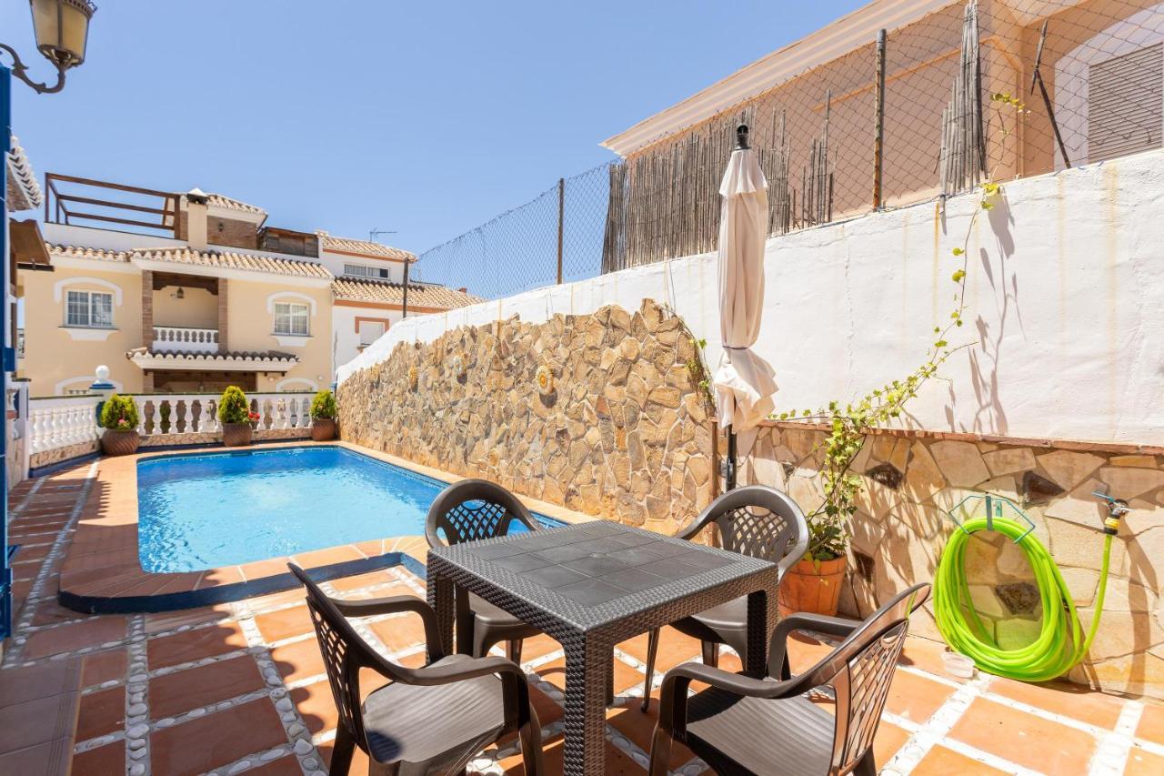 Apartamento Con Piscina Privada เนร์คา ภายนอก รูปภาพ