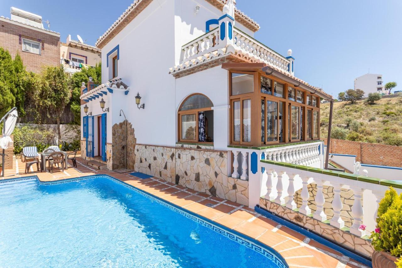 Apartamento Con Piscina Privada เนร์คา ภายนอก รูปภาพ