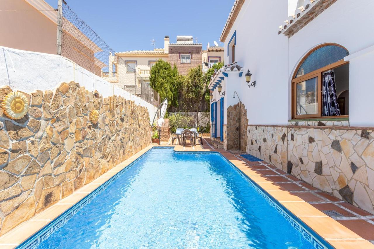 Apartamento Con Piscina Privada เนร์คา ภายนอก รูปภาพ